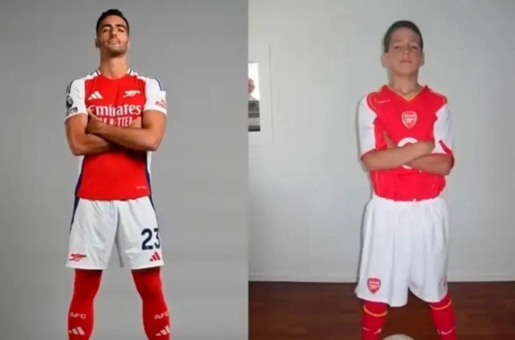 右图为梅里诺2005年的照片